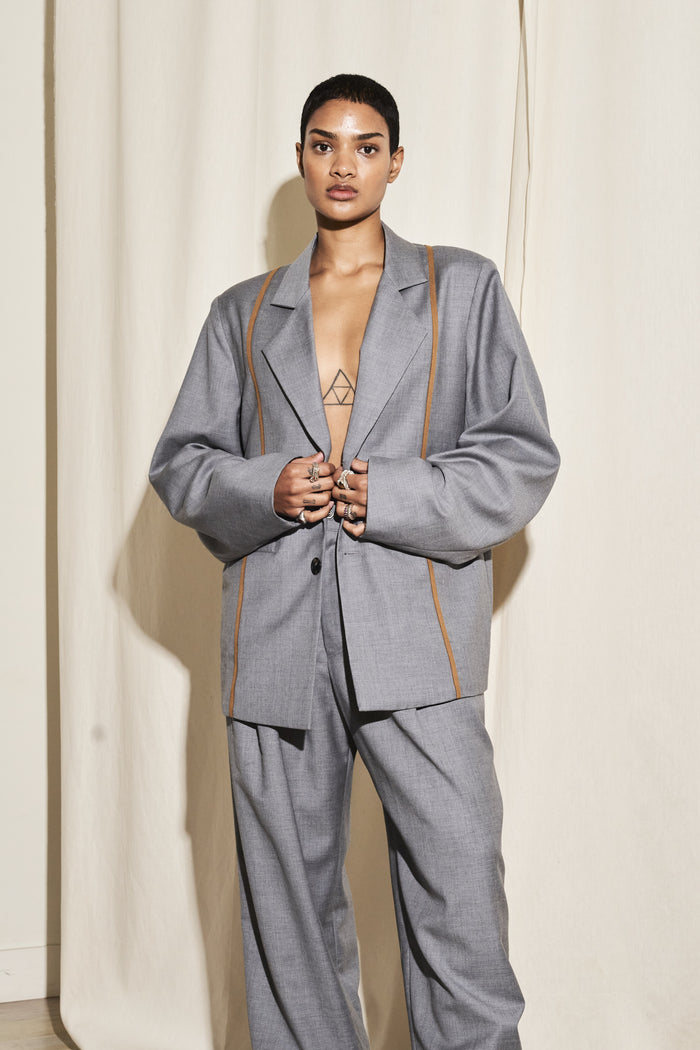 THE BOBBI BLAZER