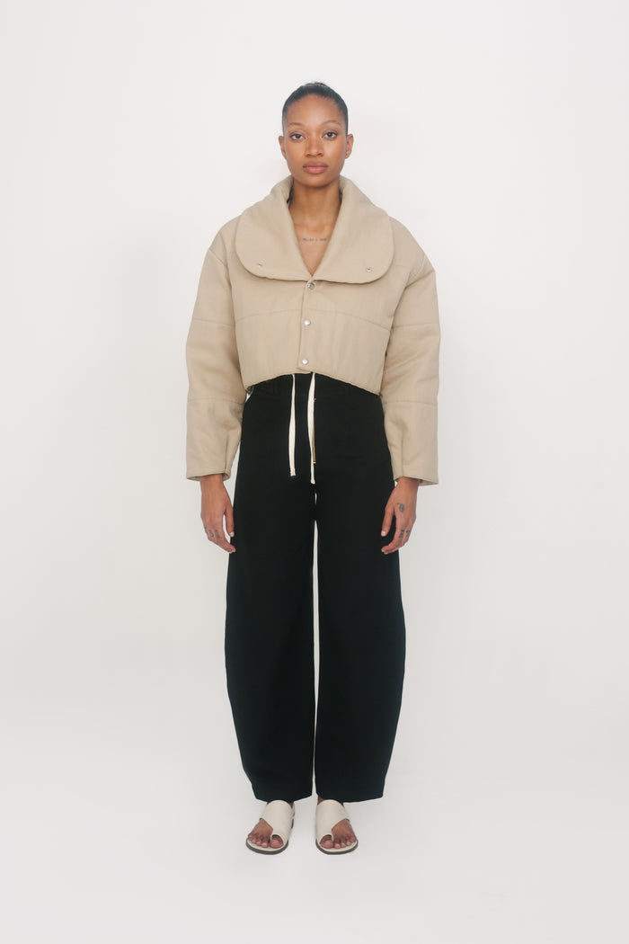 CROP PUFFER JACKET-IN BEIGE