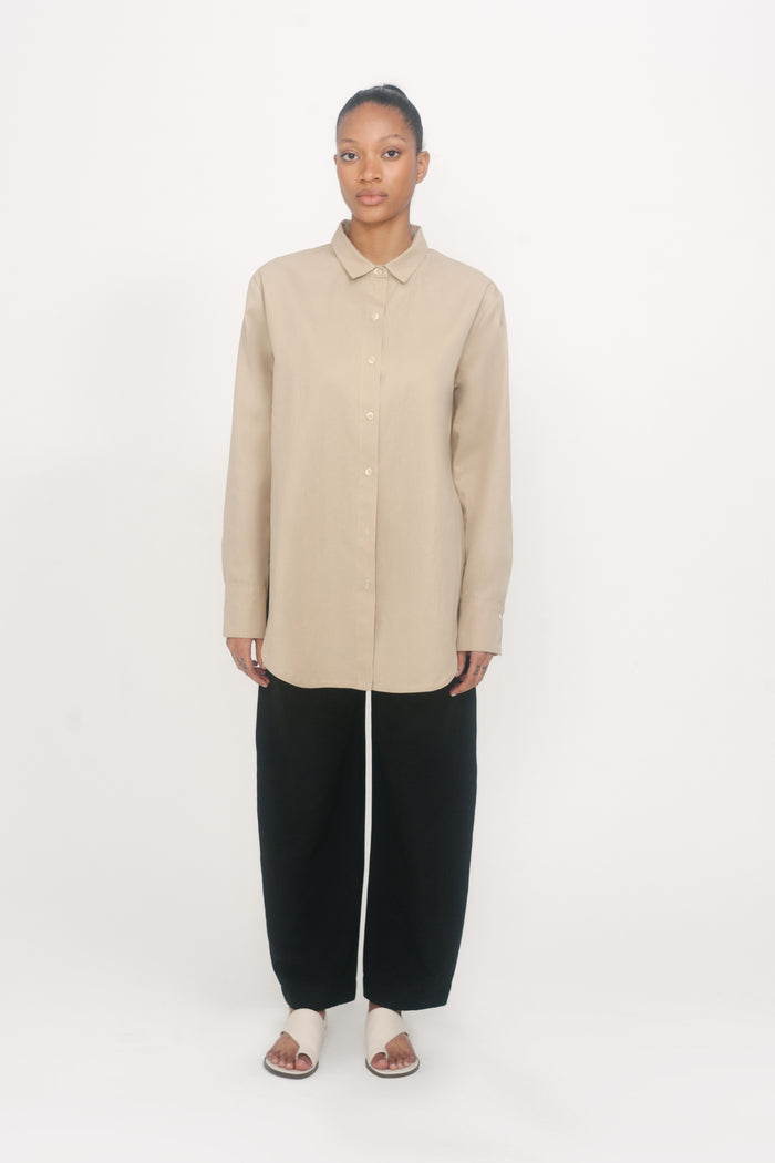 SIDE SLIT SHIRT IN BEIGE