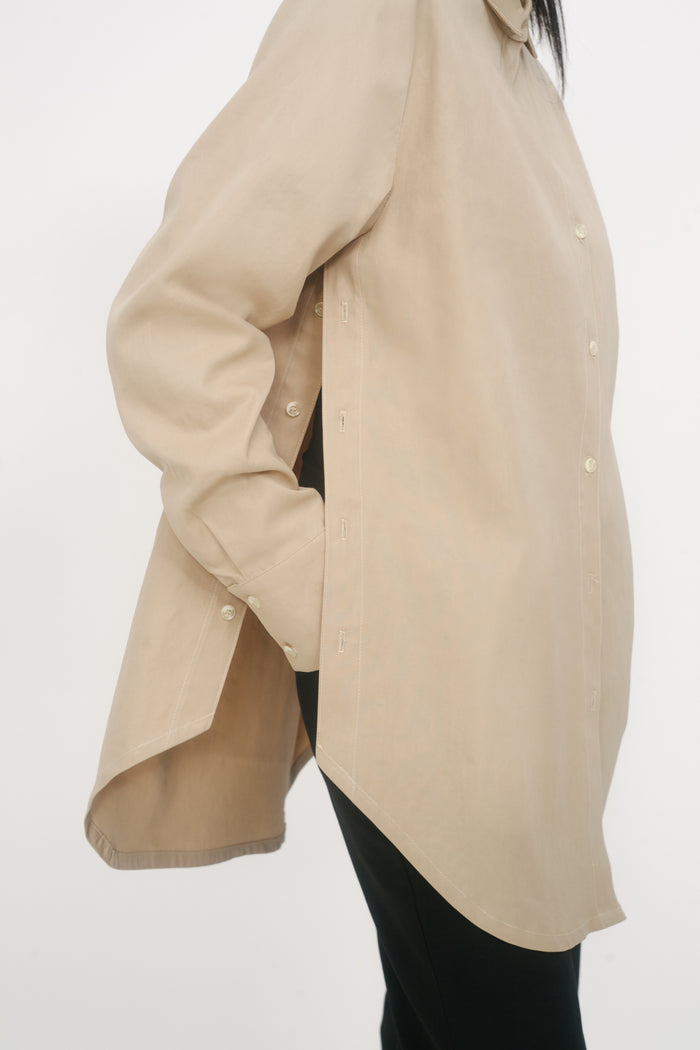 SIDE SLIT SHIRT IN BEIGE